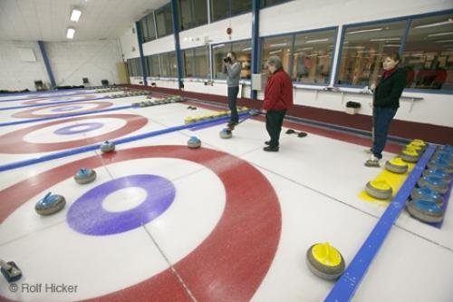 curling photography