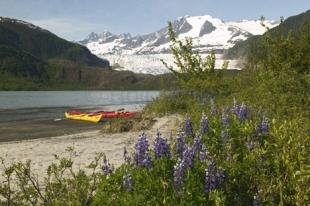 photo of kayaking mendenhall lake