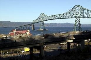 photo of astoria bridge oregon