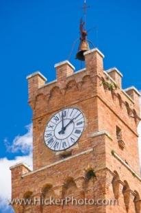 photo of Bell Clock Tower Palazza Pubblico UNESCO Pienza Seina Tuscany