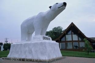 photo of Cochrane Polar Bear Statue Ontario Canada