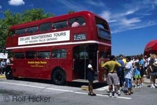 photo of double decker bus
