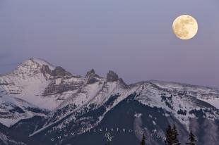 photo of Fairholme Range Winter Full Moon Banff National Park