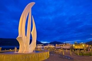 photo of Kelowna Sail Sculpture Twilight