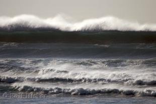 photo of large ocean waves