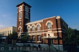 photo of Memorial Building Orillia Ontario