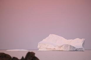 photo of arctic ice bergs
