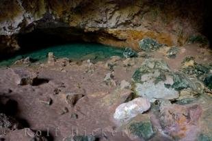 photo of Ruatapu Cave Orakei Korako NZ