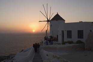 photo of santorini classic