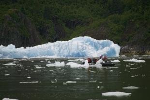 photo of Sawyer Glacier Tourists