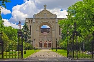 photo of St Boniface Cathedral Winnipeg