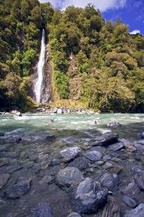 photo of Thunder Creek Falls Mt Aspiring NP New Zealand