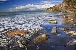 photo of White Cliffs Beach Taranaki NZ