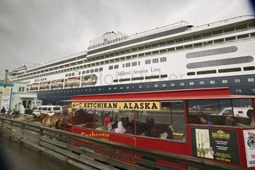 Photo: 
cruising vacation alaska