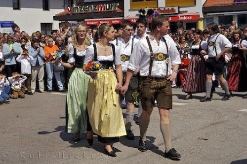 Photo: 
Bavarian Dance Groups
