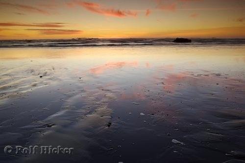 Photo: 
beach sunsets