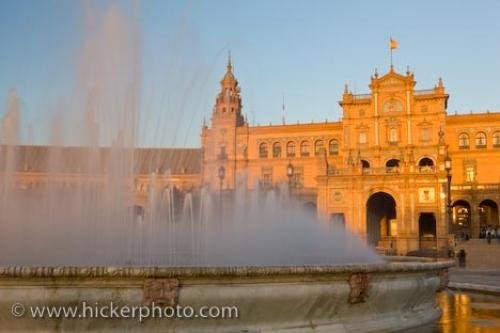 Photo: 
Beautiful Fountain Plaza De Espana Sevilla