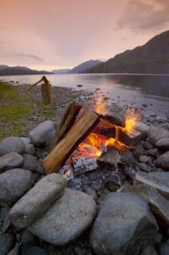 Photo: 
Nimpkish Lake Bonfire
