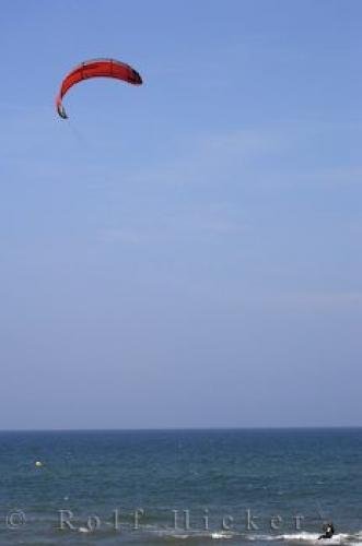 Photo: 
Kite Surfing