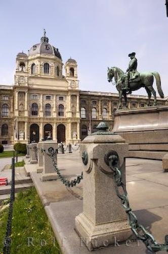 Photo: 
Musuem In Vienna Austria