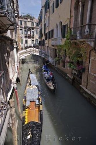Photo: 
Narrow Canals Venice Italy