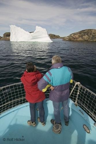 Photo: 
iceberg watching tour