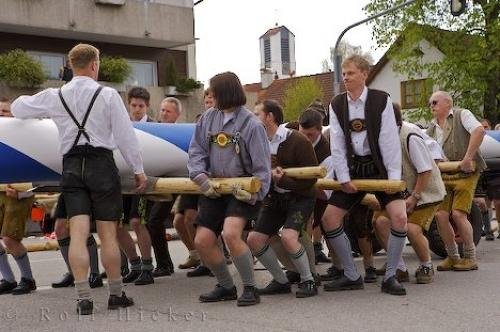 Photo: 
Putzbrunn Bavarian Men