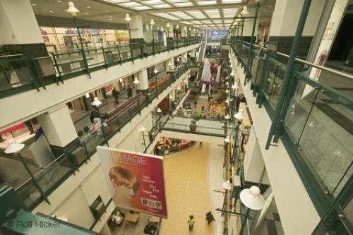 Photo: 
Eaton Centre Montreal