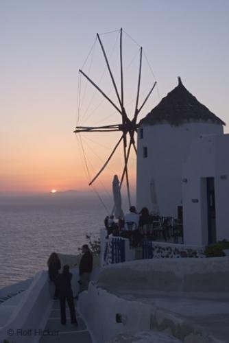 Photo: 
santorini images