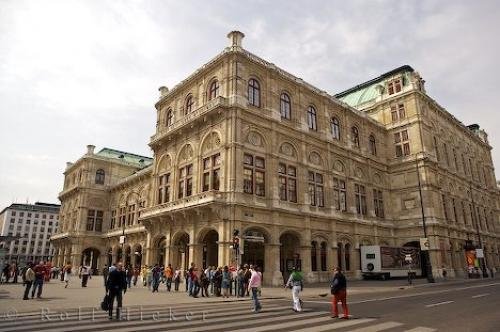 Photo: 
Staatsoper Vienna Austria