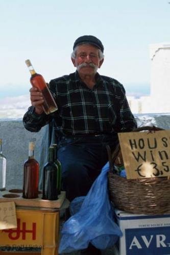 Photo: 
vine vendor