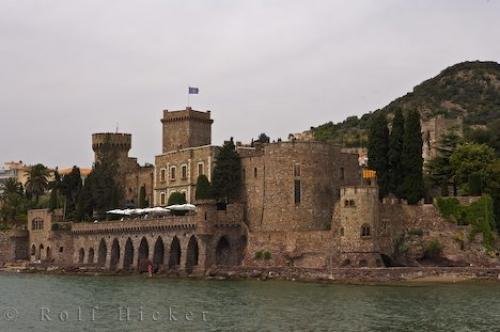 Photo: 
Waterfront Chateau France