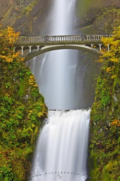 Photo: 
Multnomah Falls Waterfall Bridge