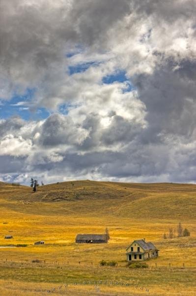 Photo: 
Old Barn Dramatic Clouds