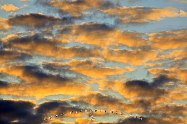 Photo: 
Puffy Sunset Clouds Free Wallpaper Background
