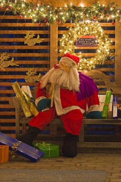 Photo: 
Santa Claus Display