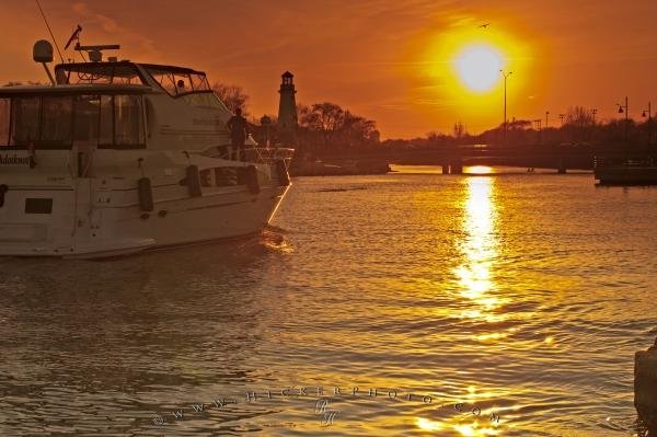 Photo: 
Cruising Vacation Port Credit Sunset